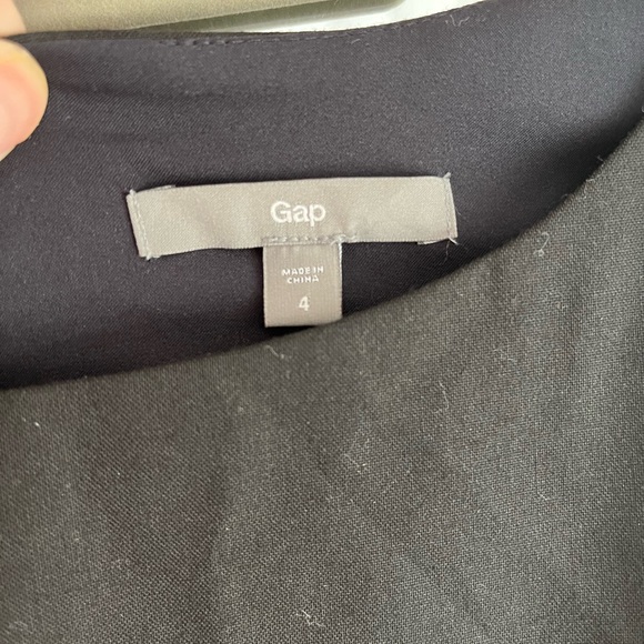 GAP Dress - Picture 3 of 3